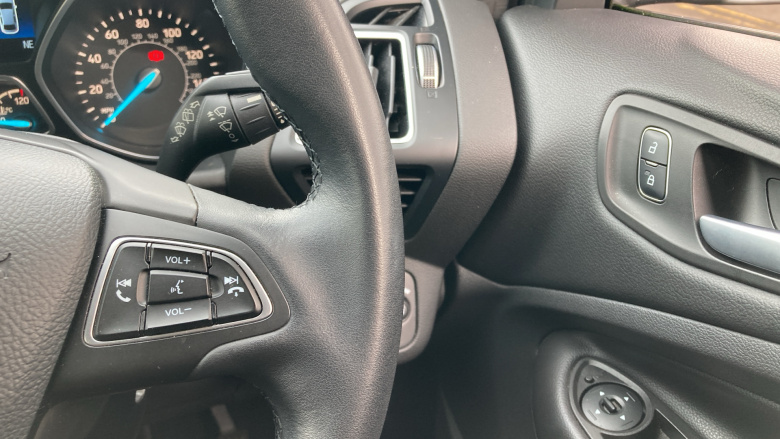 Ford Kuga 2.0 TDCi Titanium Edition 5dr 2WD Diesel Estate